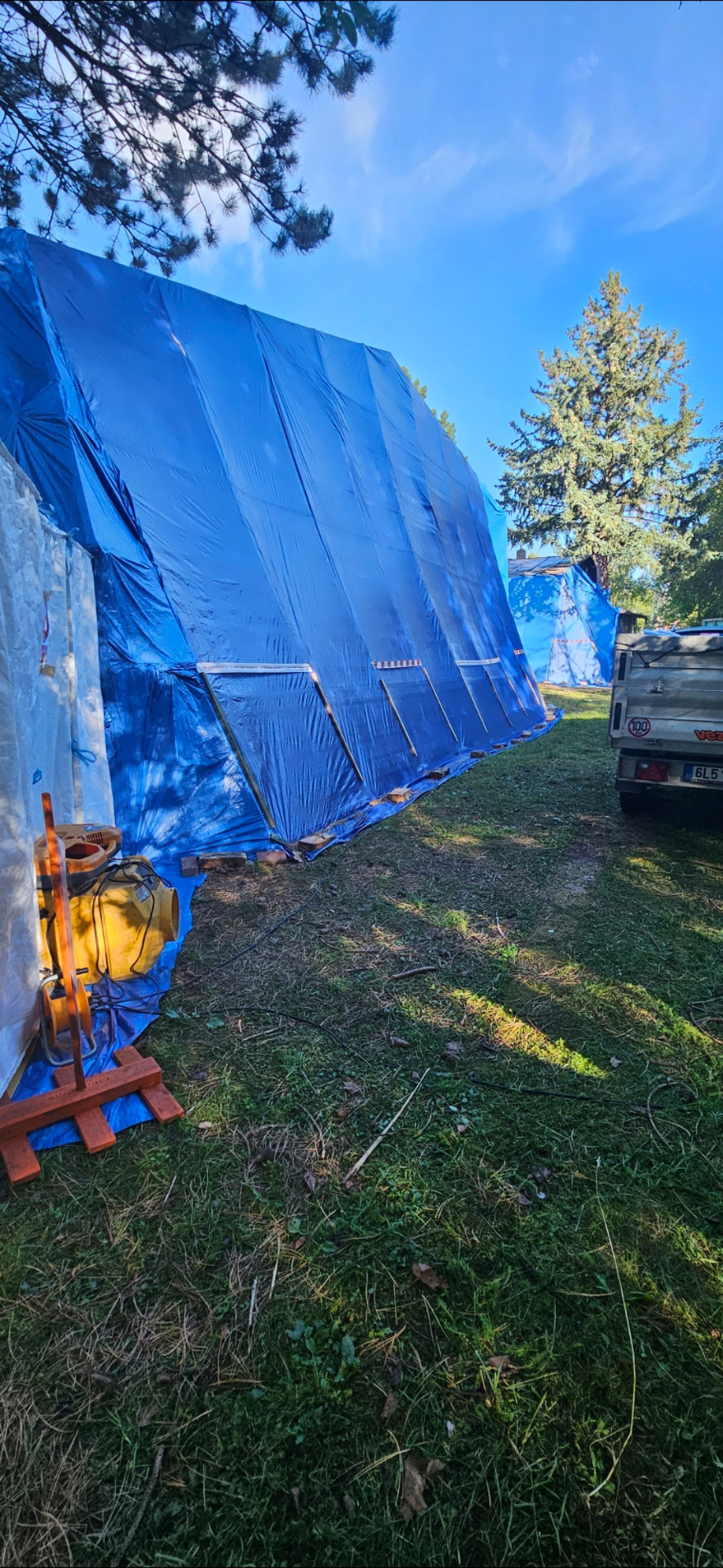 Hermetický kryt s podtlakem